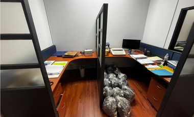 TUMBA MUERTO / PLAZA EDISON / 75M / 2 PARKING / DIVISIONES / SOBRE VIA