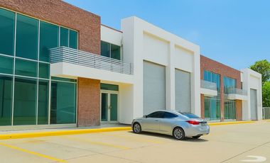 Venta de OfiBodega de Panamá - Zona Este - Las Mañanitas