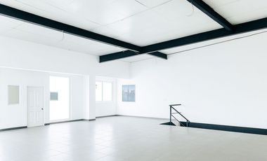 Venta de OfiBodega de Panamá - Zona Este - Las Mañanitas