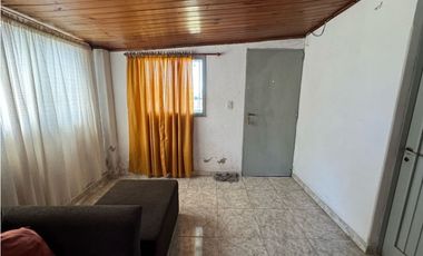 Vendo Casa con Amplio Terreno en Concepción del Uruguay, Entre Ríos