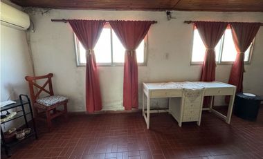 Vendo Casa con Amplio Terreno en Concepción del Uruguay, Entre Ríos