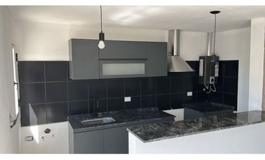 VENTA CASA 2 DORMITORIOS A ESTRENAR - ARGUELLO