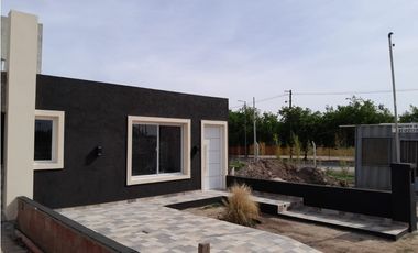 VENTA CASA 2 DORMITORIOS A ESTRENAR - ARGUELLO