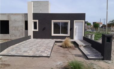 VENTA CASA 2 DORMITORIOS A ESTRENAR - ARGUELLO