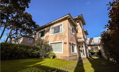 ALQUILER EN PINAMAR TEMPORADA 2026! TRIPLEX EN DE LAS HESPÉRIDES 1693