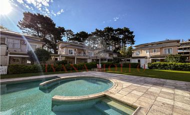 ALQUILER EN PINAMAR TEMPORADA 2026! TRIPLEX EN DE LAS HESPÉRIDES 1693