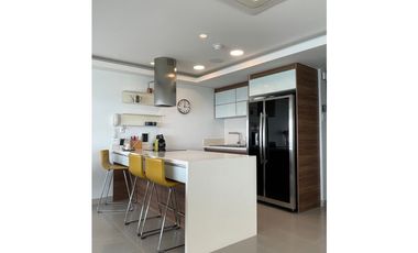 Deparatamento 2 habitaciones en venta con vista al mar edf. Poseidon