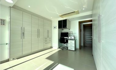 Deparatamento 2 habitaciones en venta con vista al mar edf. Poseidon