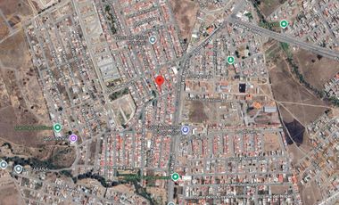 Casa en condominio en Col. Loma Larga a 15 min. de C.U. Morelia, Michoacán.