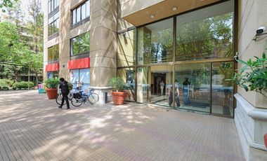 Oficina en Venta en Apoquindo / Metro el Golf