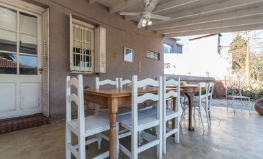 Casa en Venta en José Mármol.