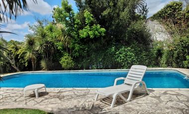 Casa en Venta en José Mármol.