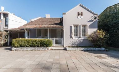 Casa en Venta en José Mármol.