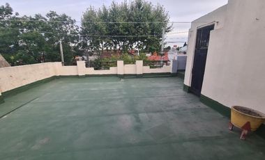 Casa PH en alquiler en Lanus Este