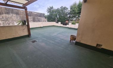 Casa PH en alquiler en Lanus Este