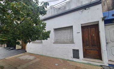 Casa PH en alquiler en Lanus Este