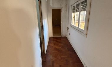 Casa PH en venta en Barrio Parque