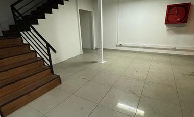 Local Comercial en Arriendo en Los Talaveras con Av. Irarrazaval