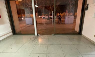 Local Comercial en Arriendo en Los Talaveras con Av. Irarrazaval