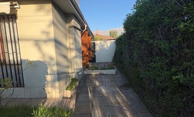 Casa en Arriendo en Manquehue con Latadia