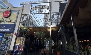 Local Comercial en Venta en Gran Local comercial en el corazón de Providencia