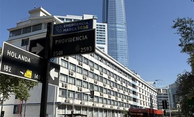 Local Comercial en Venta en Gran Local comercial en el corazón de Providencia