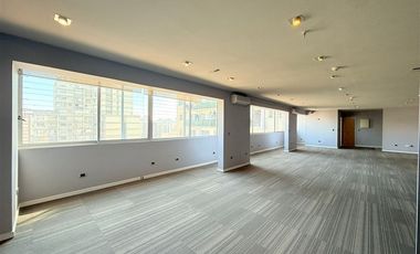 Oficina en Venta en Metro Santa Isadel