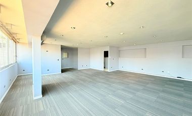 Oficina en Venta en Metro Santa Isadel