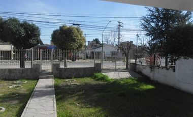 00036 Amplia casa para 10 personas sobre Av. Principal en Villa Cura Brochero