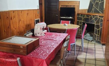 00036 Amplia casa para 10 personas sobre Av. Principal en Villa Cura Brochero