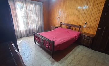 00036 Amplia casa para 10 personas sobre Av. Principal en Villa Cura Brochero