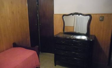 00036 Amplia casa para 10 personas sobre Av. Principal en Villa Cura Brochero