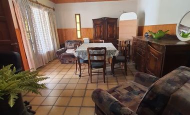 00036 Amplia casa para 10 personas sobre Av. Principal en Villa Cura Brochero