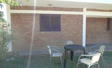 00043 Departamento en alquiler temporario de 1 dormitorio c/ cochera en Villa Cura Brochero