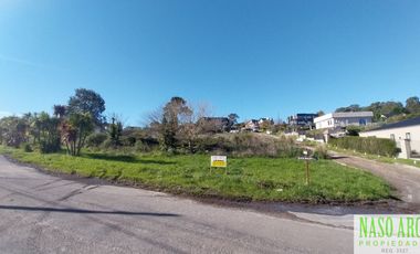 Lote en venta de 612m² en Sierra de los Padres. Sobre calle asfaltada. Vista.