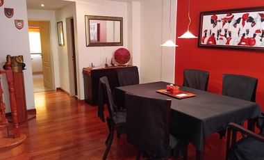 Casa en alquiler c/ cochera en Flores