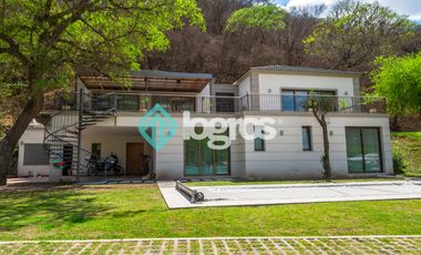 Casa en venta en Valle Escondido