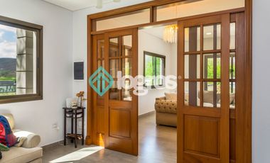 Casa en venta en Valle Escondido