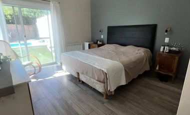 Casa en venta c/ cochera en Luján de Cuyo