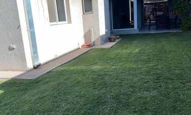 Casa en venta c/ cochera en Luján de Cuyo