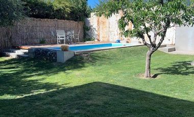 Casa en venta c/ cochera en Luján de Cuyo