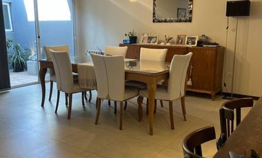 Casa en venta c/ cochera en Luján de Cuyo