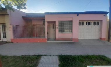 Casa en venta c/ cochera en Rafaela