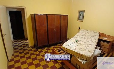 Casa en venta c/ cochera en 9 de Julio