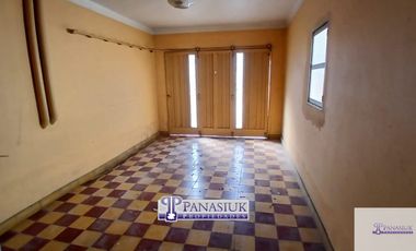 Casa en venta c/ cochera en 9 de Julio