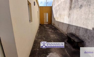 Casa en venta c/ cochera en 9 de Julio