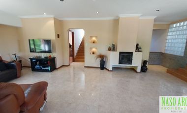 OPORTUNIDAD!! IMPORTANTE CHALET EN VENTA EN SIERRA DE LOS PADRES