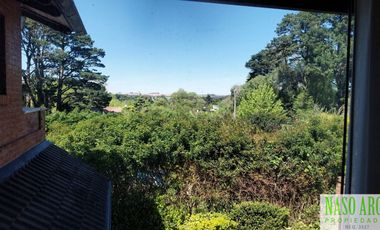 OPORTUNIDAD!! IMPORTANTE CHALET EN VENTA EN SIERRA DE LOS PADRES