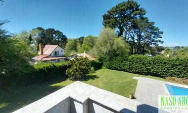 OPORTUNIDAD!! IMPORTANTE CHALET EN VENTA EN SIERRA DE LOS PADRES