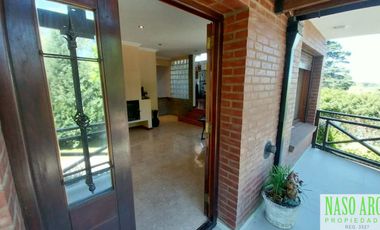 OPORTUNIDAD!! IMPORTANTE CHALET EN VENTA EN SIERRA DE LOS PADRES